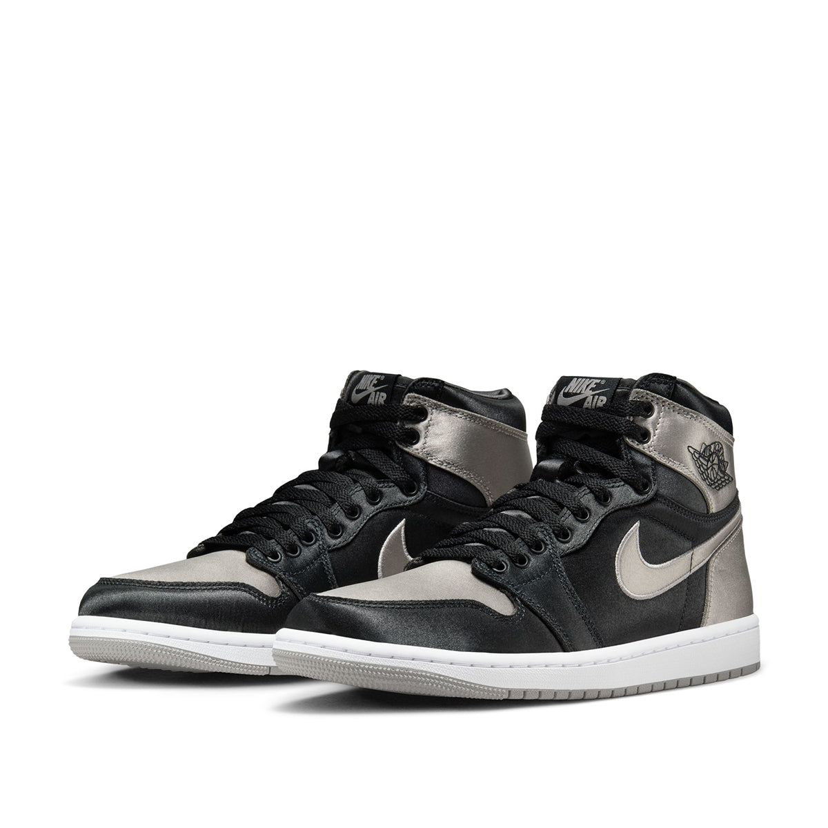 NIKE WMNS AIR JORDAN 1 RETRO HI OG